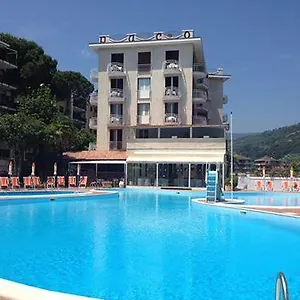 Paco 3*, Pietra Ligure Italia